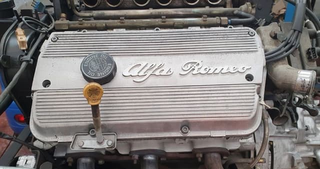 Motore industriale dopo il laser cleaning